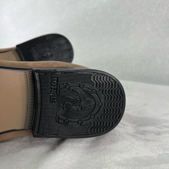 Mens boots size 9 - Picture 7 of 7